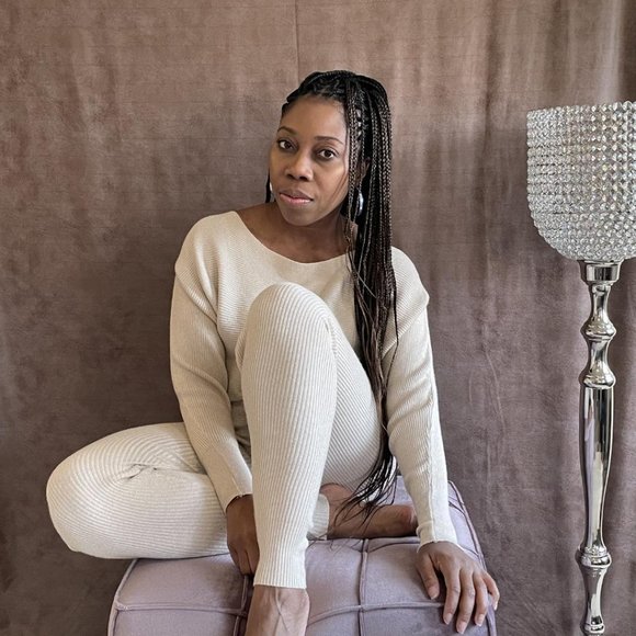 NWT - Two-Piece Knit Leggings Set Cream) - Picture 2 of 6